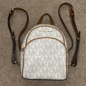 MICHAEL KORS MINI BACKPACK